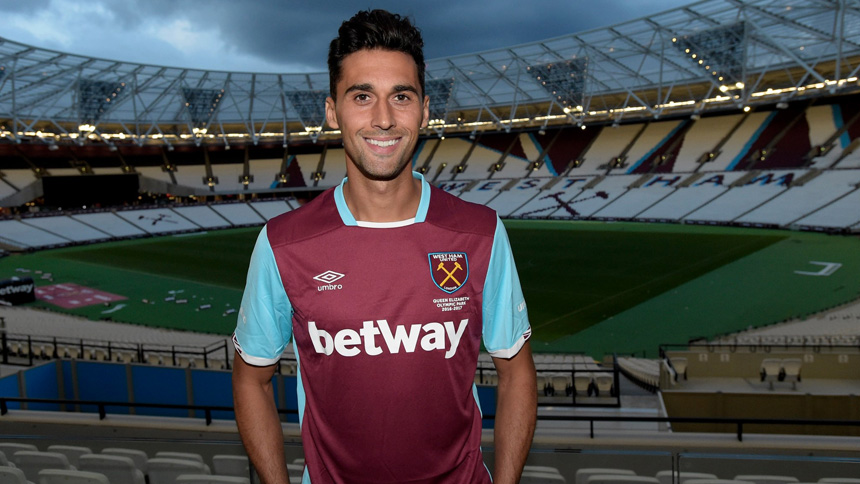 Transfer Deadline Day - Alvaro Arbeloa